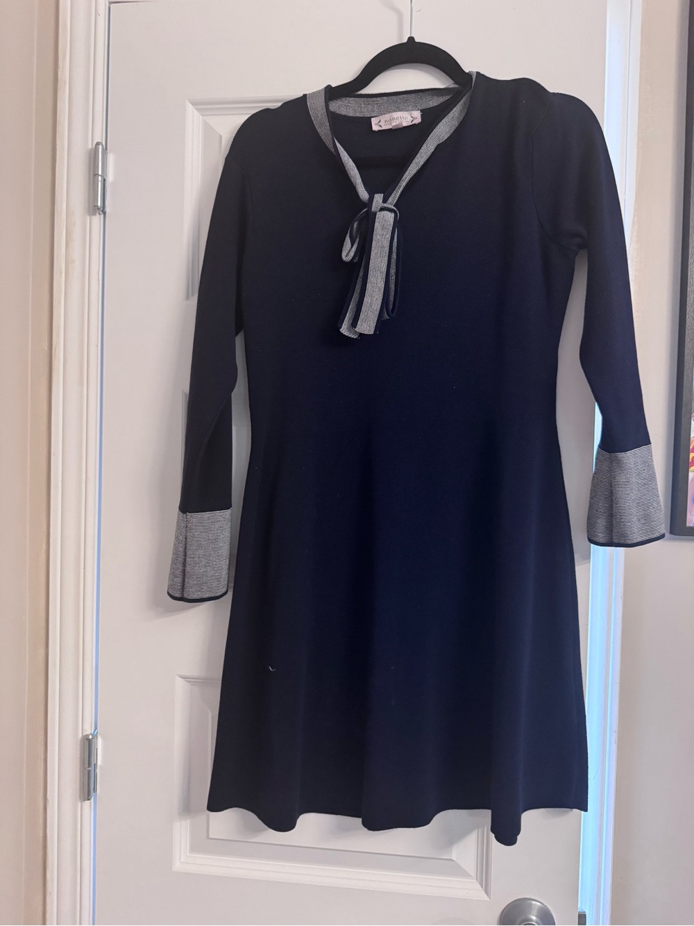 Long Sleeve Mini Dress in navy blue good condituon